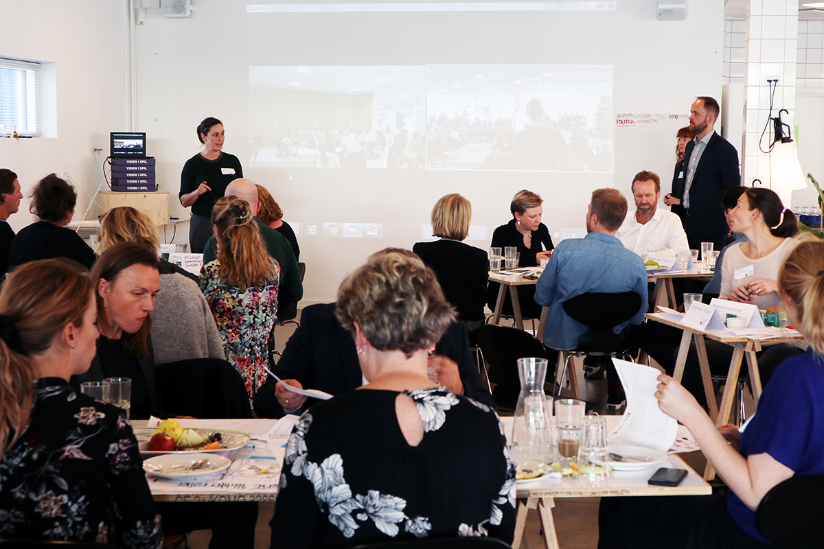 Foto: Undervejs var der mulighed for at 'tjekke ind' digitalt via et videolink, så man kunne få fornemmelsen af det fælles samtidige arbejde på tværs af landsdelene.